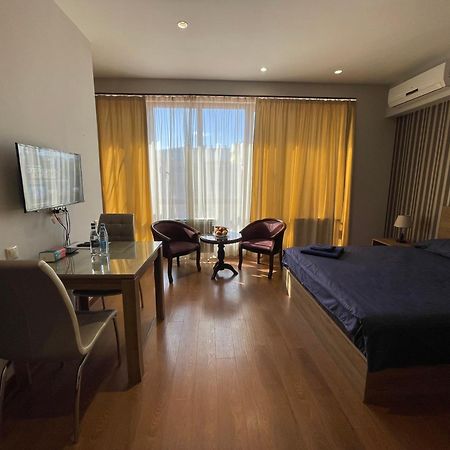 Apartment In Yerevan City Center Republic Square Self Check-In المظهر الخارجي الصورة
