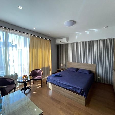 Apartment In Yerevan City Center Republic Square Self Check-In المظهر الخارجي الصورة